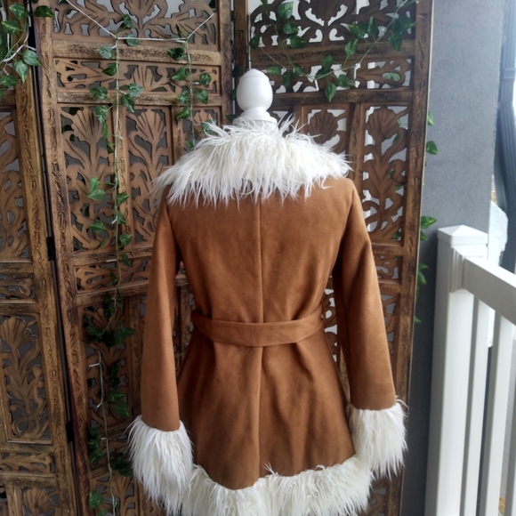 UNIF Penny Lane Faux Leather Coat, Mongolian Faux Fur Collar, Women's M - Picture 3 of 4